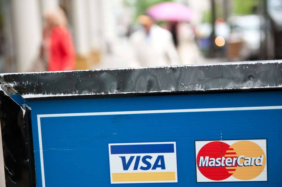 Visa et Mastercard &eacute;cartent des banques russes de leur r&eacute;seau de cartes