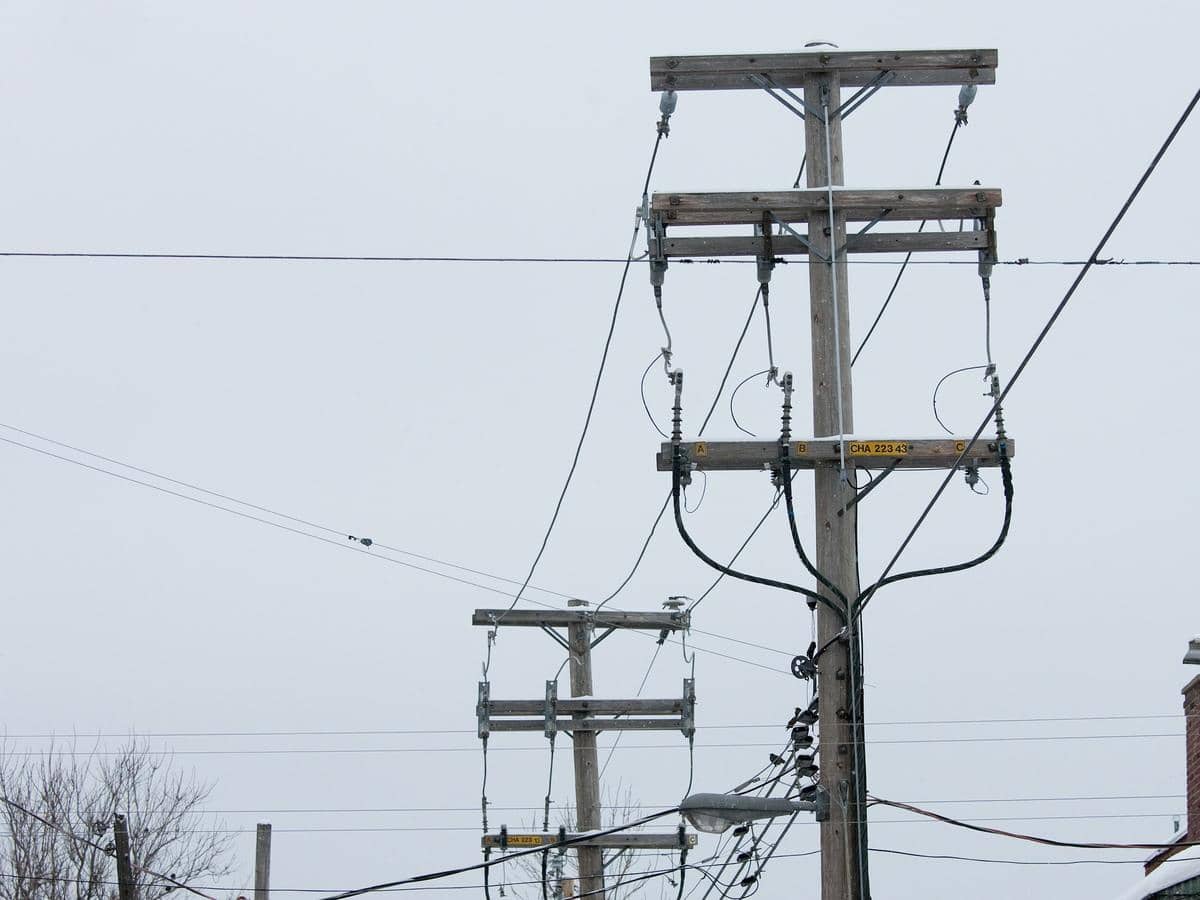 Hydro-Quebec Outage: Thousands Without Power and Refinery Shutdown in