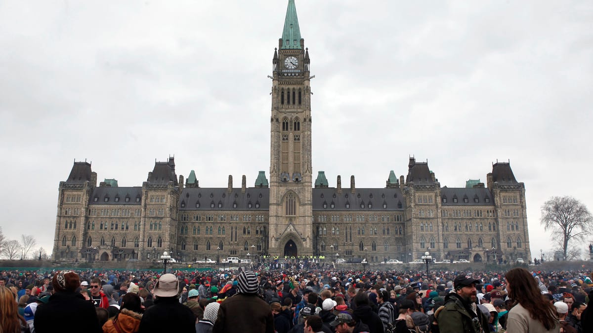 La grande majorité des Canadiens contre les augmentations des salaires des députés