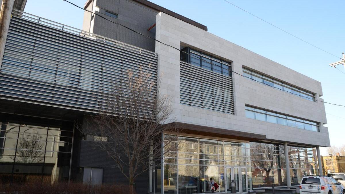 Fillette de Granby: des problèmes techniques interrompent le procès de la belle-mère