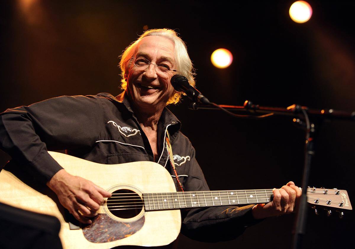 L&rsquo;auteur-compositeur Richard Desjardins soutient la n&eacute;od&eacute;mocrate Nim&acirc; Machouf