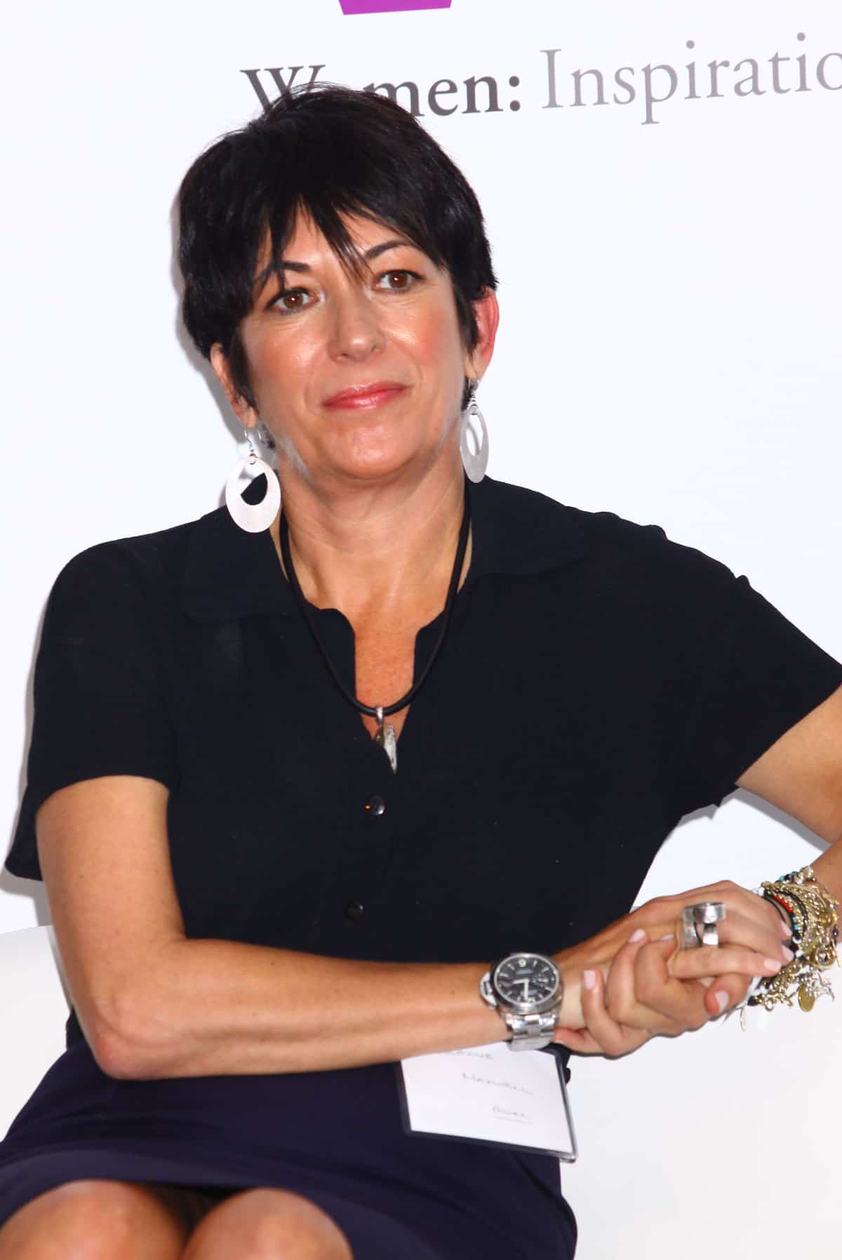 Au proc&egrave;s de Ghislaine Maxwell, une victime raconte comment elle a &eacute;t&eacute; agress&eacute;e sexuellement