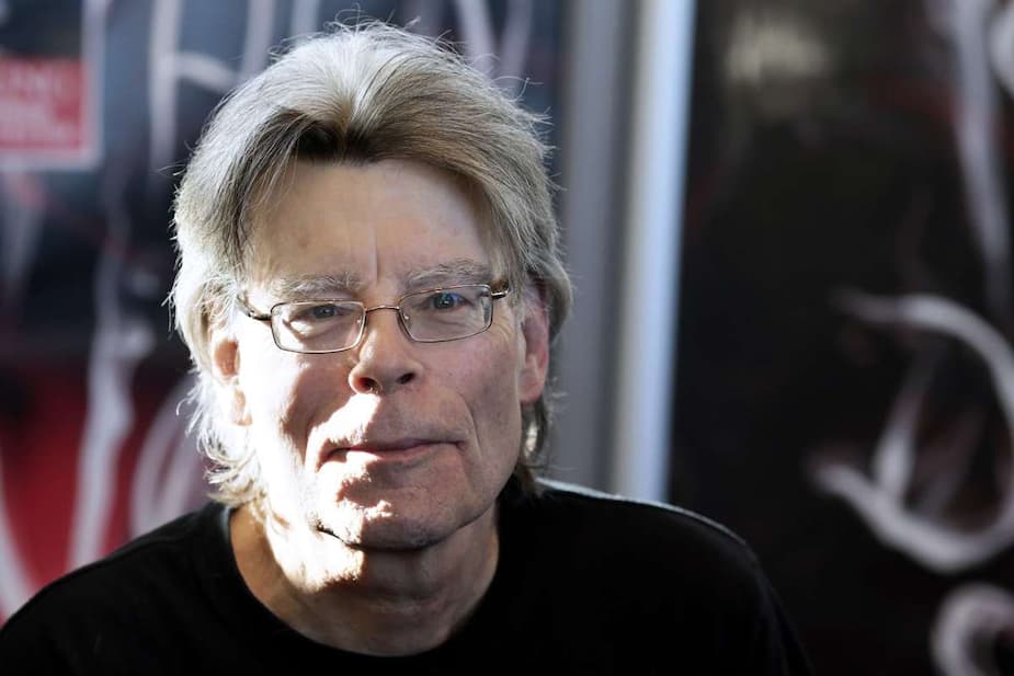 Image principale de l'article Stephen King lâche un «sacrament» sur Twitter