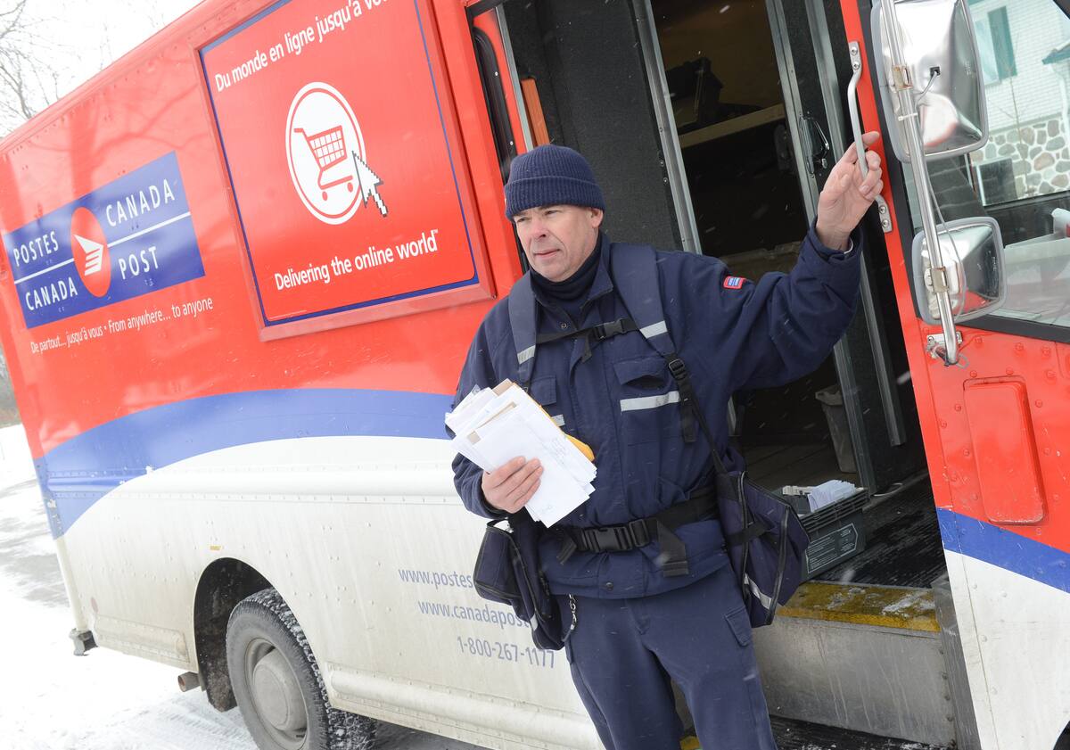 Postes Canada livre près de 800 000 colis en une seule fin de semaine