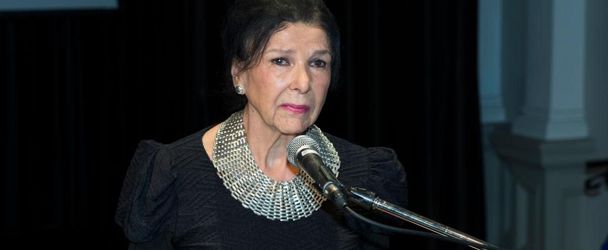 The Glenn-Gould Prize awarded to Alanis Obomsawin 1