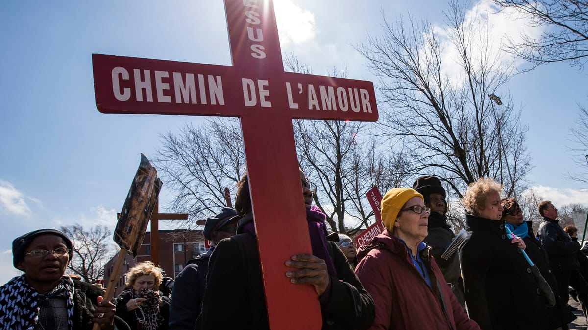 Des Montréalais prennent part à la Marche du pardon
