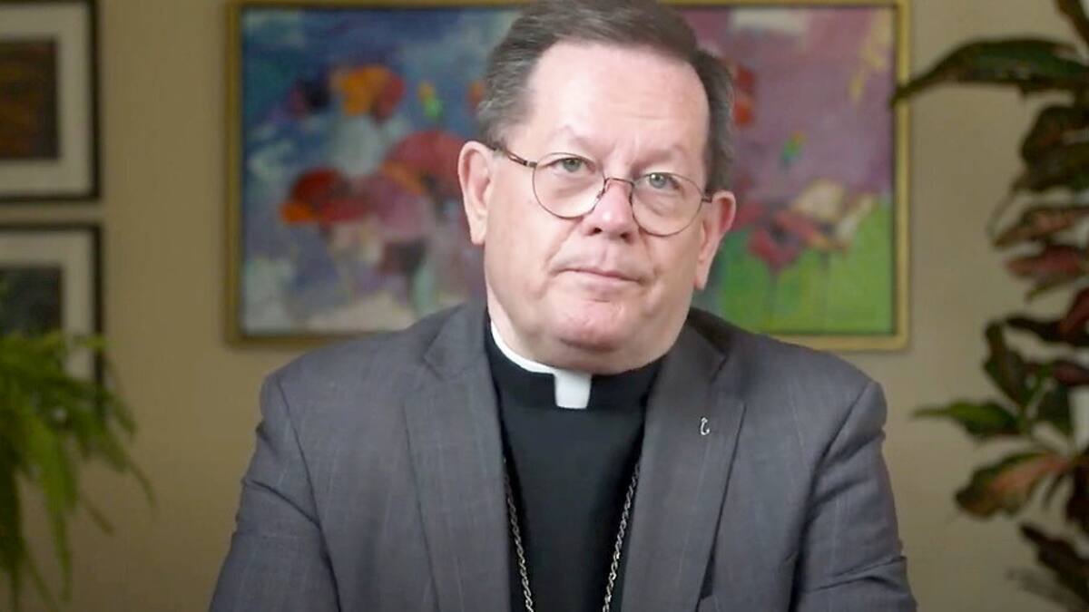 EN VIDÉO | Blanchi par le Vatican, le cardinal Gérald Cyprien Lacroix invite la plaignante à le poursuivre au criminel pour «que la lumière soit faite»