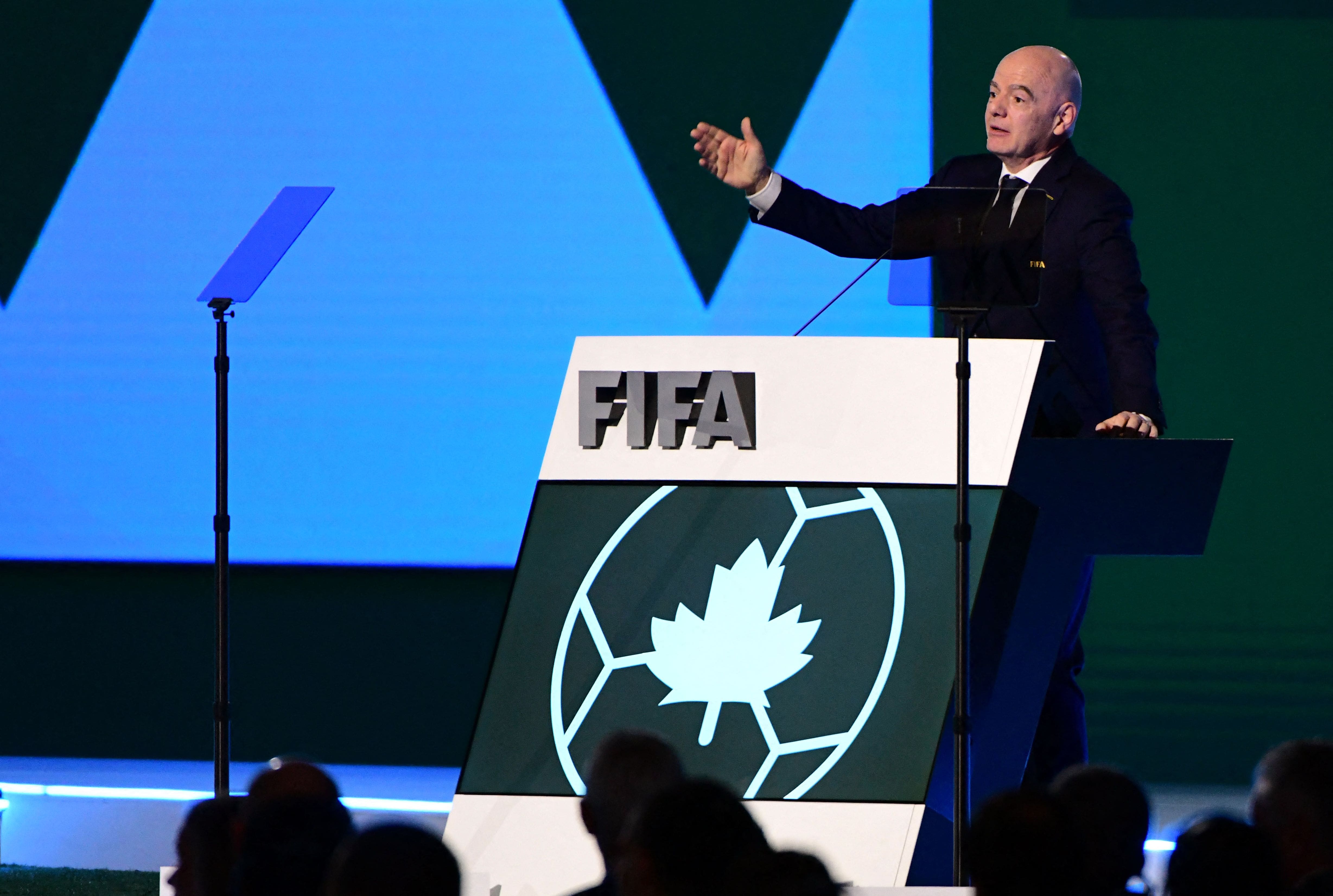 EN VIDÉO | Le président de la FIFA crée un malaise: une poignée de main Israël-Palestine refusée