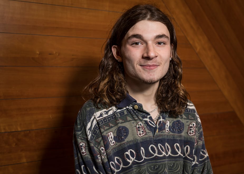 Image principale de l'article Sam-Éloi Girard rase ses longs cheveux