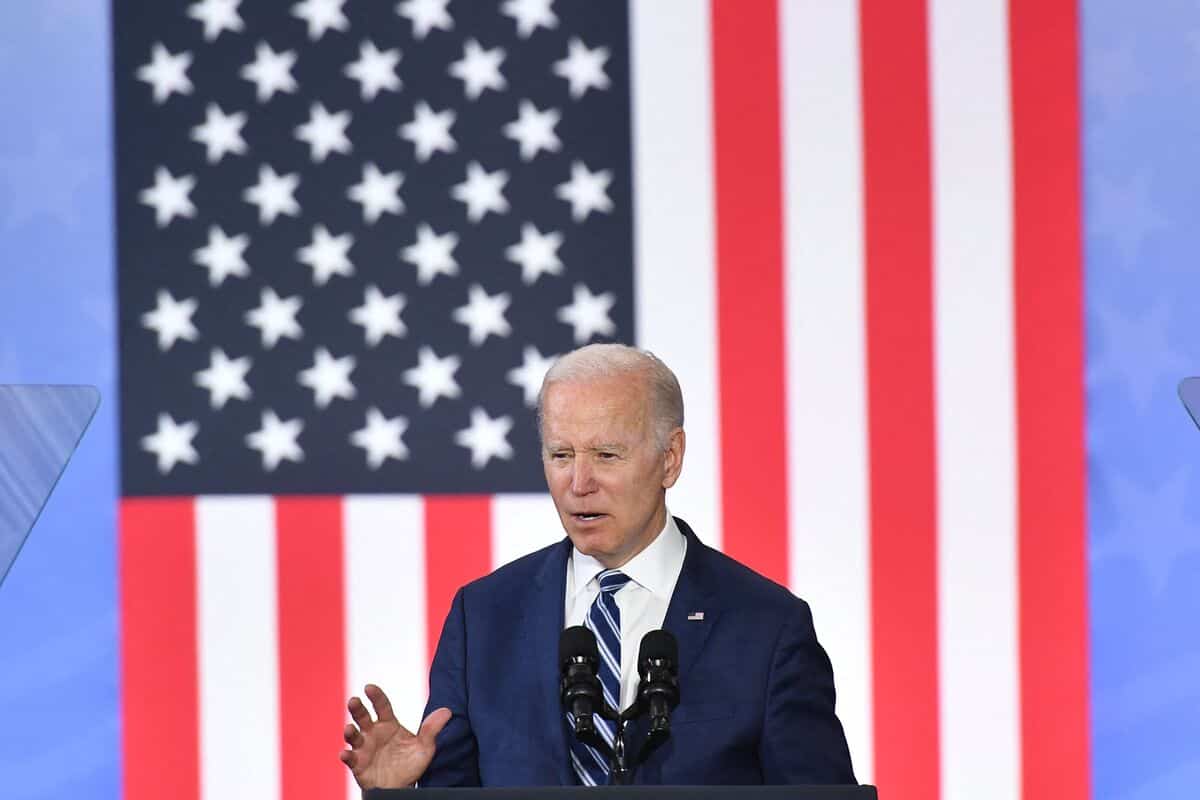 Biden &eacute;tudie l&rsquo;envoi de responsables am&eacute;ricains en Ukraine