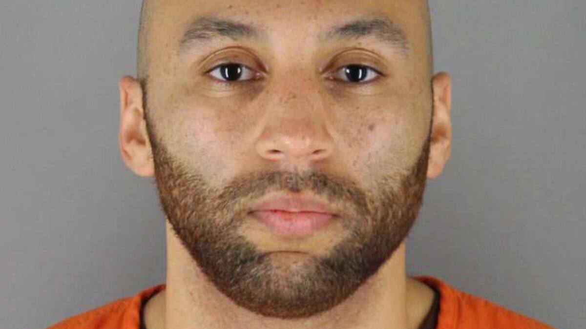 Mort de George Floyd : un policier qui l’a tenu pendant son agonie invoque son manque d’expérience