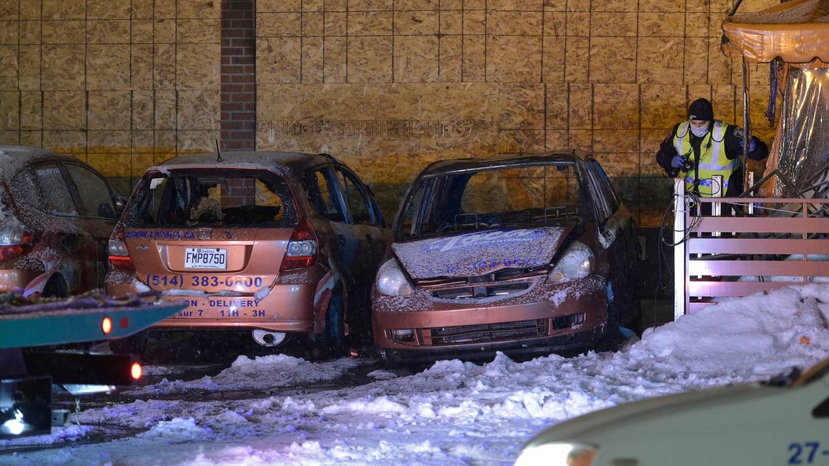 Trois véhicules identifiés à un commerce ciblés par un incendie criminel