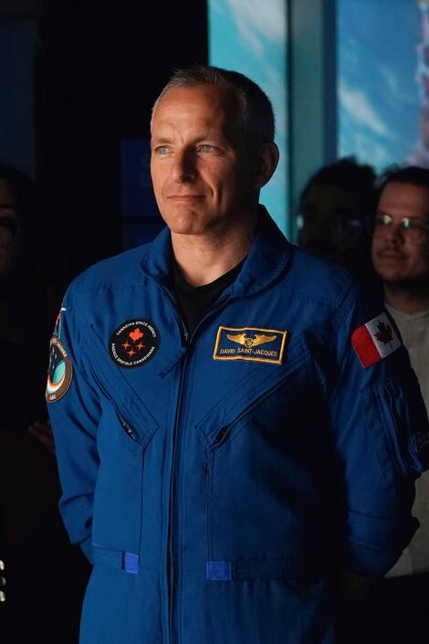 Astronaut David Saint-Jacques spent more than 200 days on the International Space Station from December 3, 2018 to June 24, 2019, orbiting Earth 3,264 times and traveling 139,096,495 kilometers.