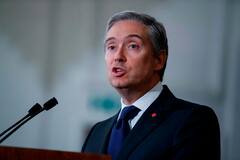Vaccins : François-Philippe Champagne vante les contrats conclus par Ottawa