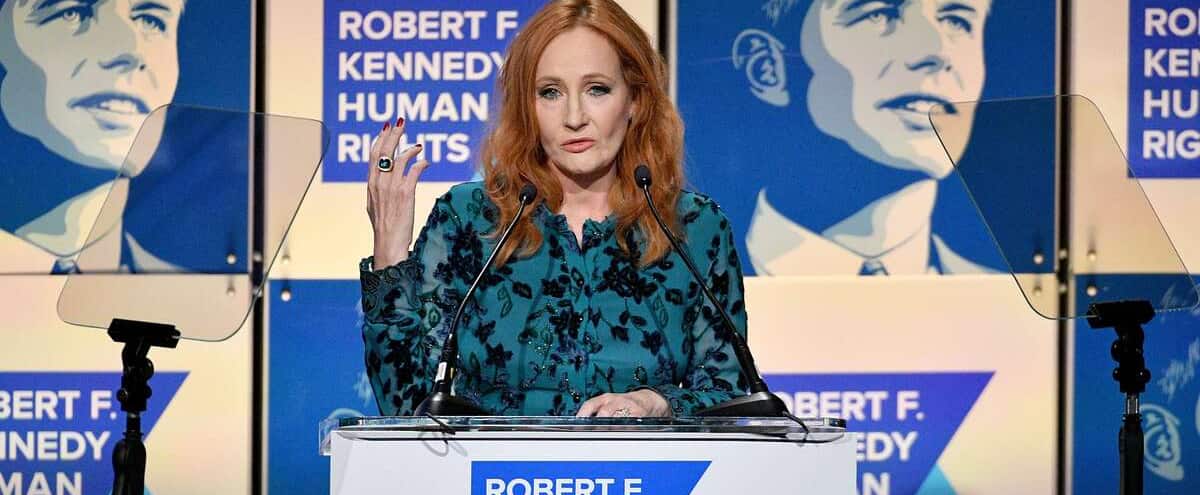 Transphobie: Une école J.K. Rowling débaptisée en Angleterre