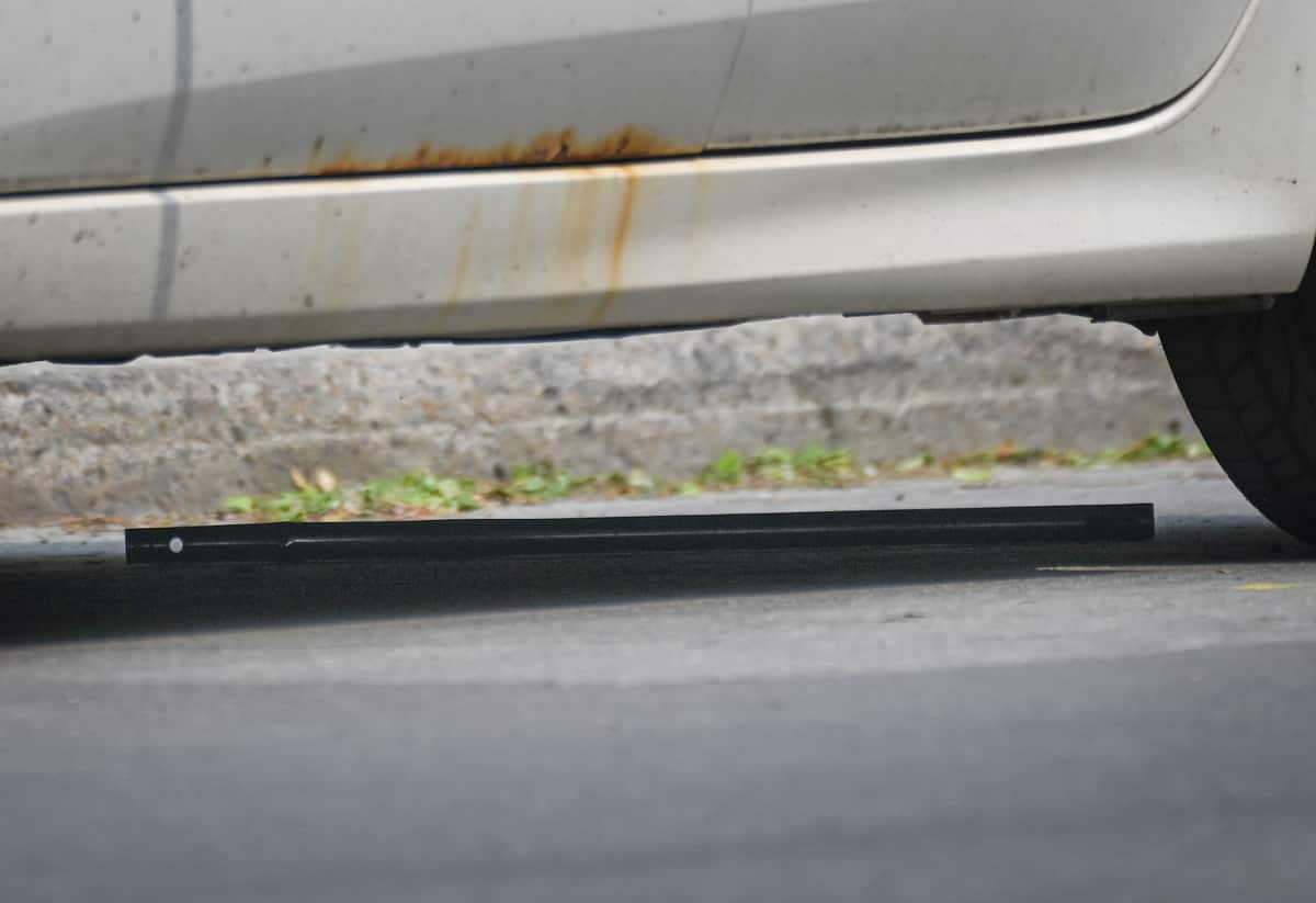 Arrêté pour avoir battu gratuitement un inconnu à coups de barre de métal