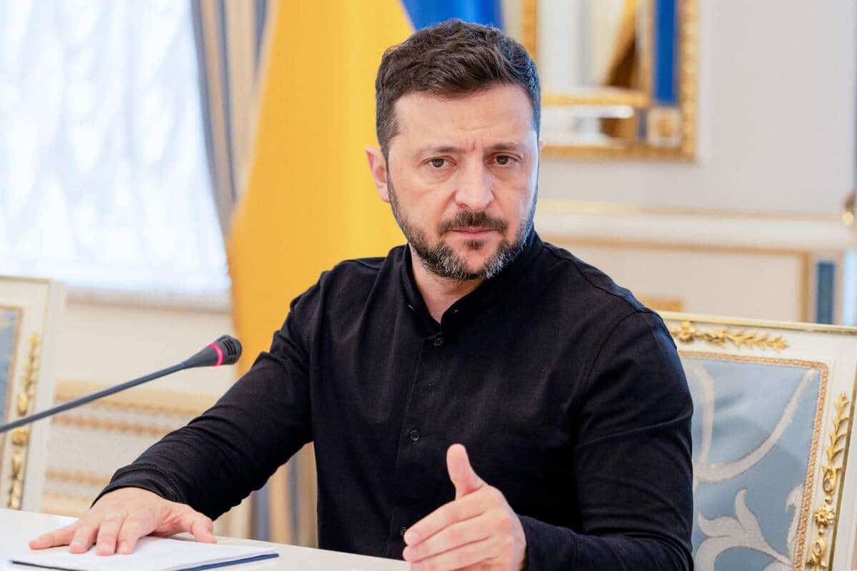Ukrainian President Volodymyr Zelensky speaks to the media during a press briefing in Kyiv, June 4, 2025, amid the Russian invasion of Ukraine.