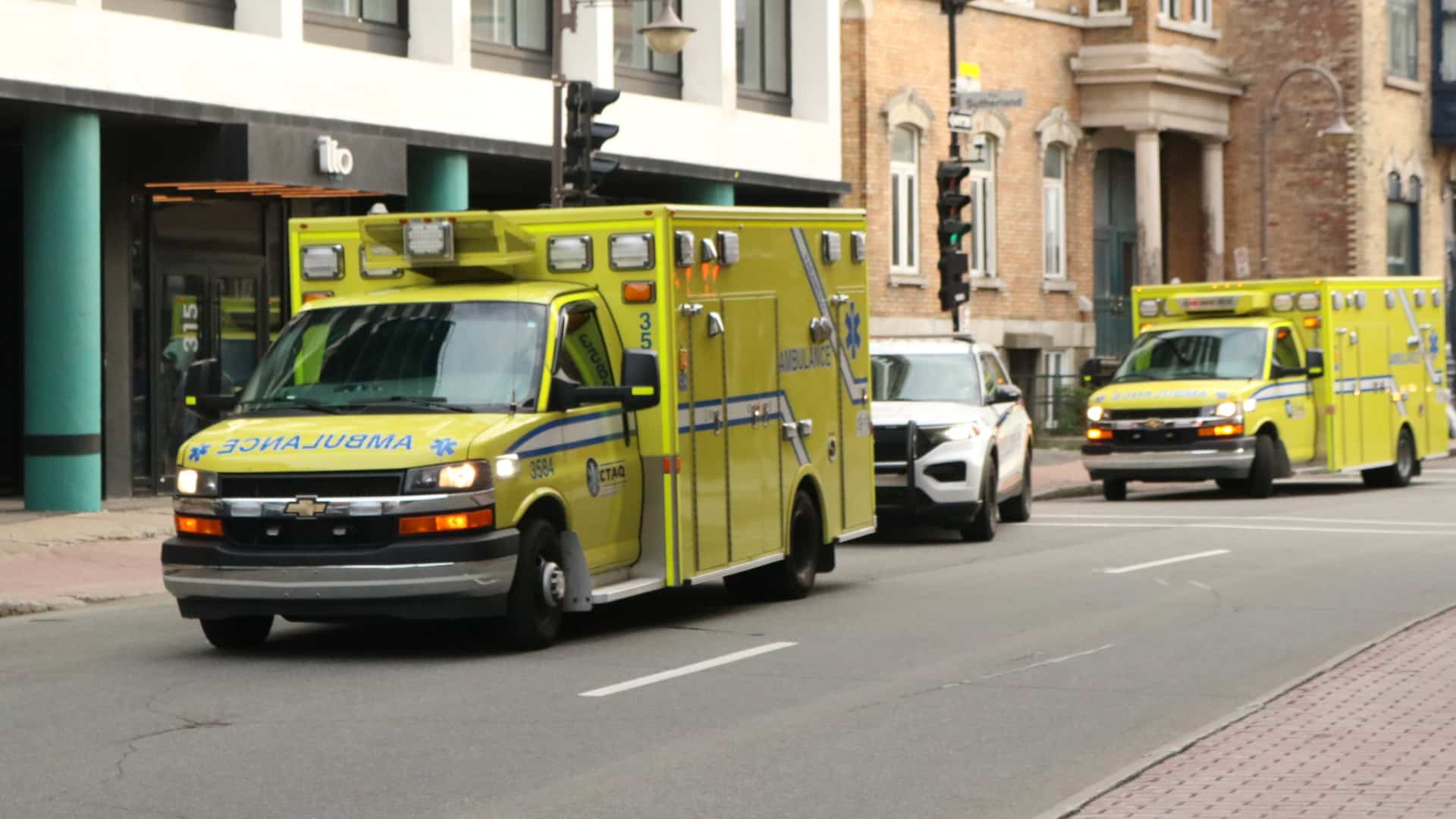 Introduction par effraction à Québec: un homme blessé à l'arme blanche ...