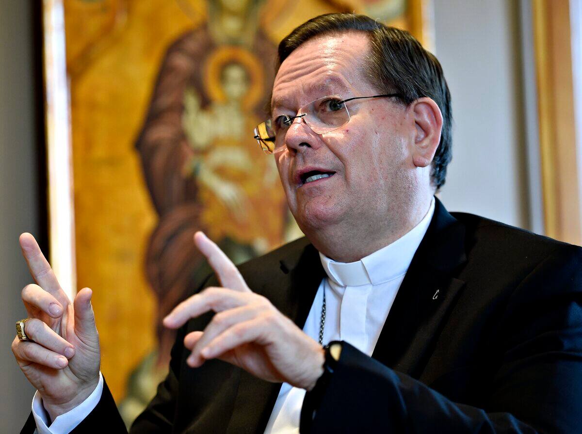 All&eacute;gations d'agression sexuelle: aucune sanction contre le cardinal Lacroix