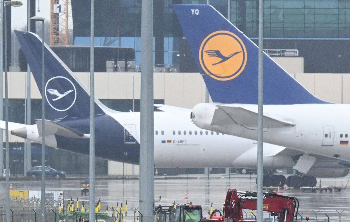 Des militants &eacute;cologistes perturbent le trafic &agrave; l'a&eacute;roport de Francfort