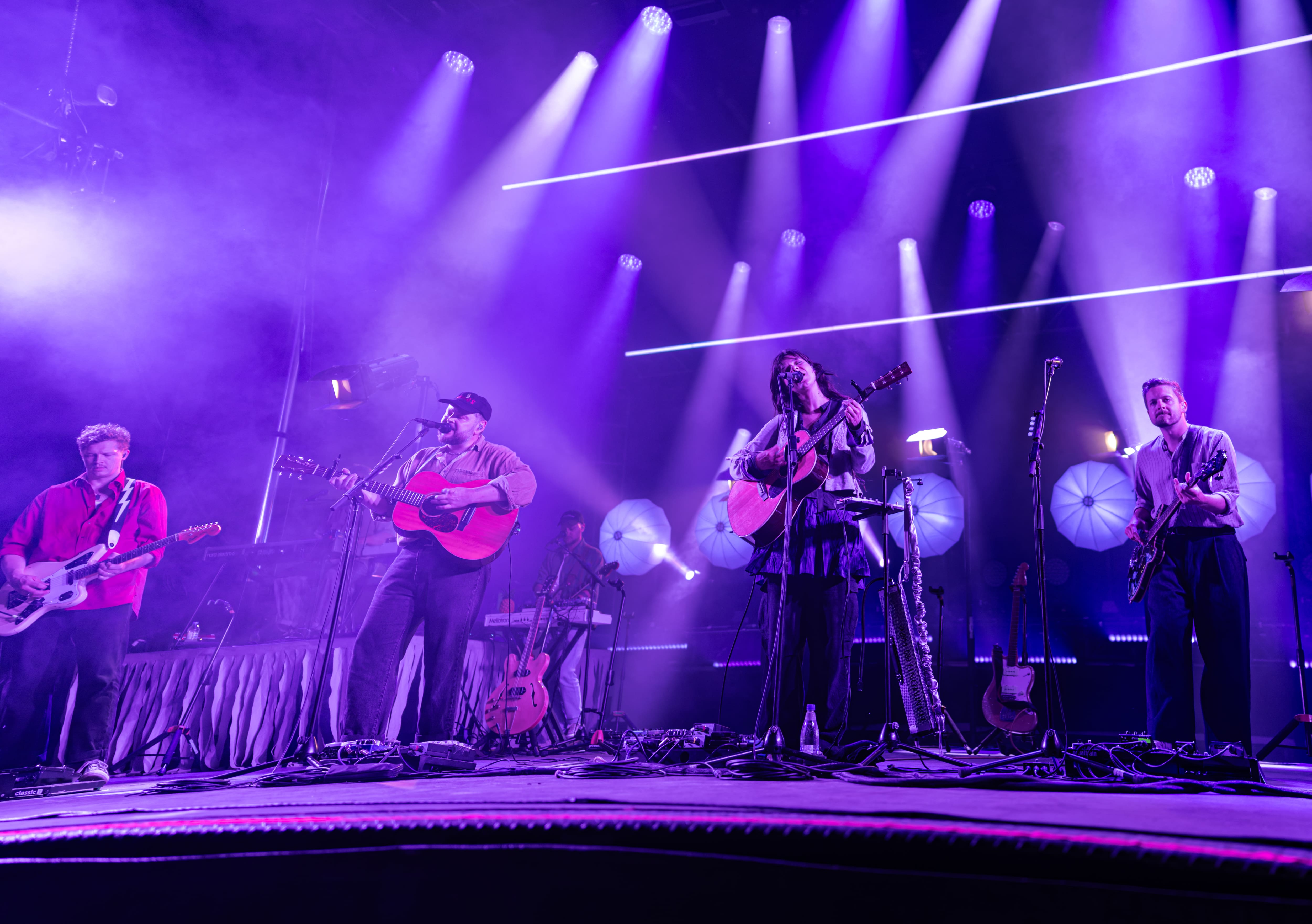 Nos impressions sur la performance de la formation Of Monsters and Men à Cigale: tout en douceur et en beauté