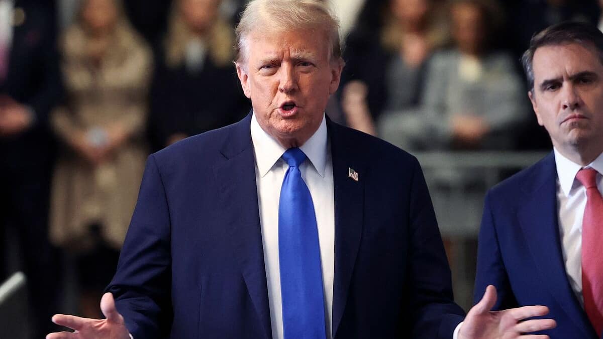 Donald Trump accusé de «complot» pour «truquer» l'élection de 2016 à son procès