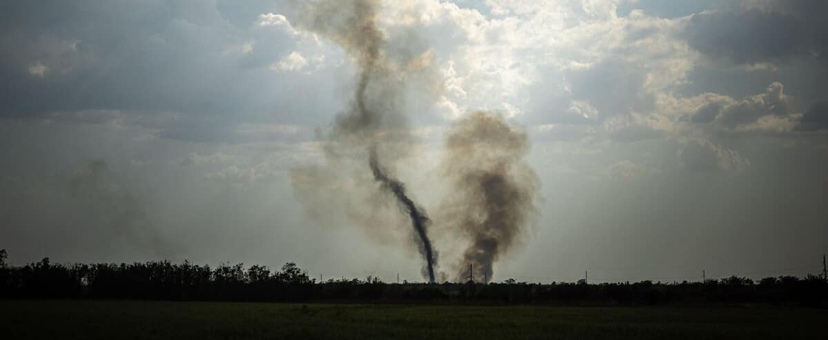 Fighting rages in southern Ukraine, Zelensky meets IAEA mission Fighting rages in southern Ukraine, Zelensky meets IAEA mission