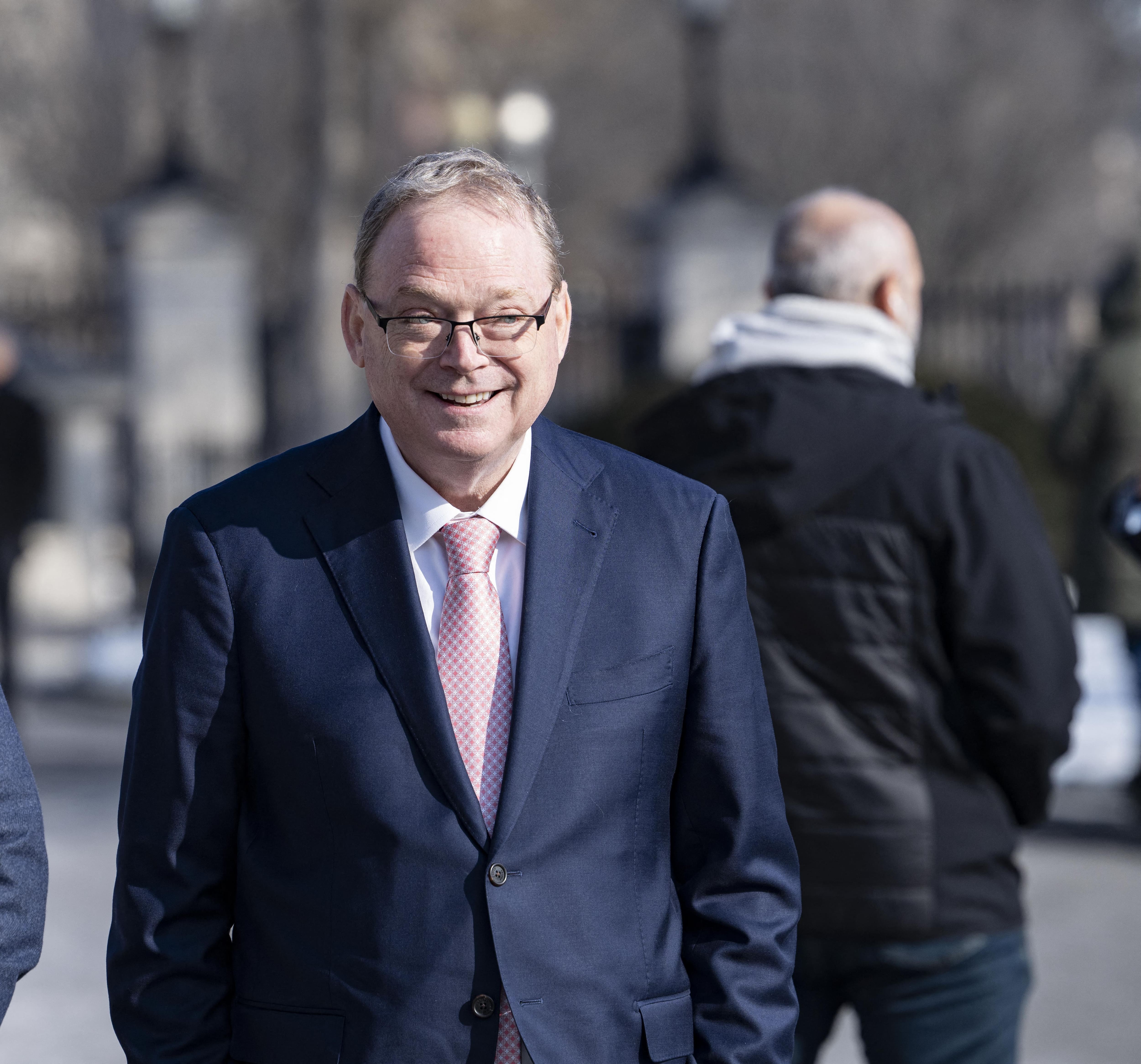 Un conseiller de Trump d&eacute;nigre une &eacute;tude sur l&rsquo;impact des droits de douane pour les Am&eacute;ricains