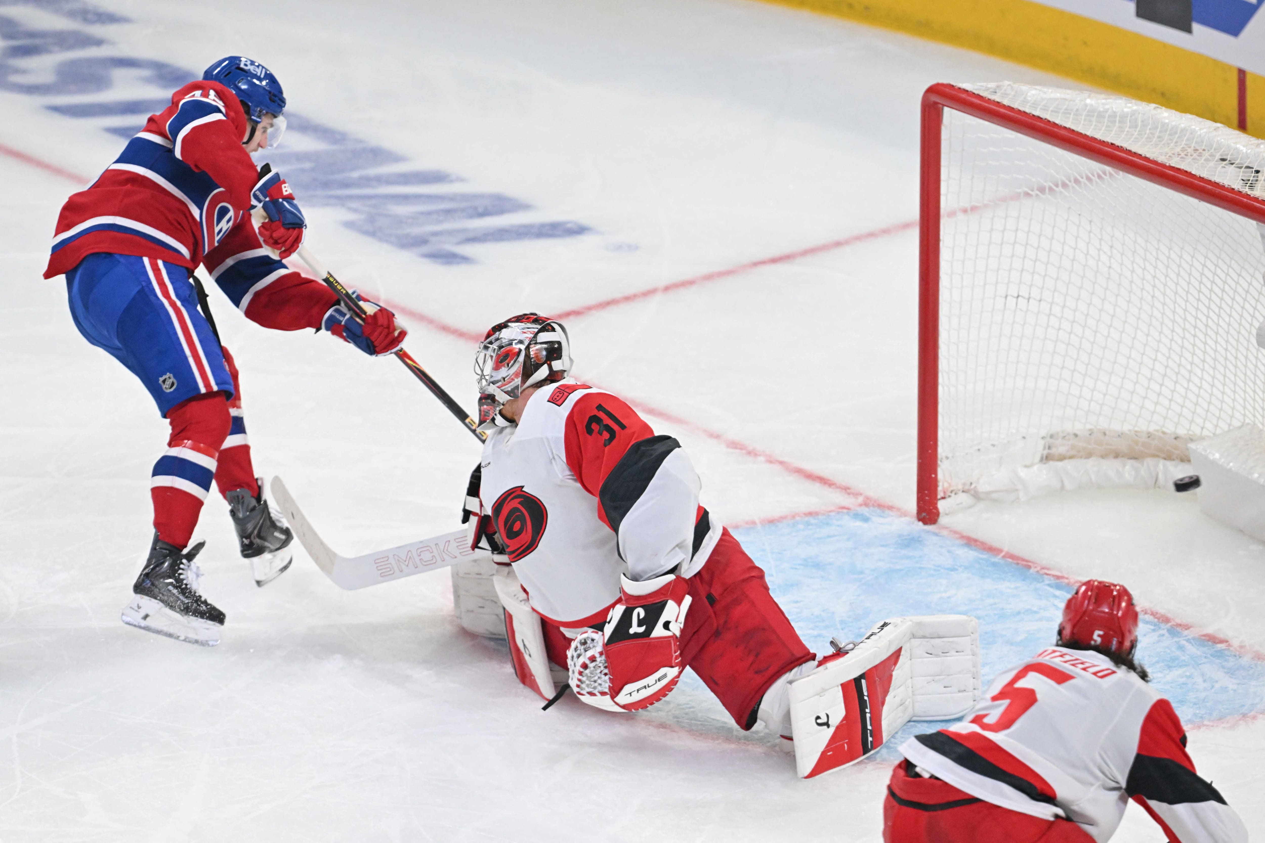 Lane Hutson égale un record du Canadien en séries éliminatoires