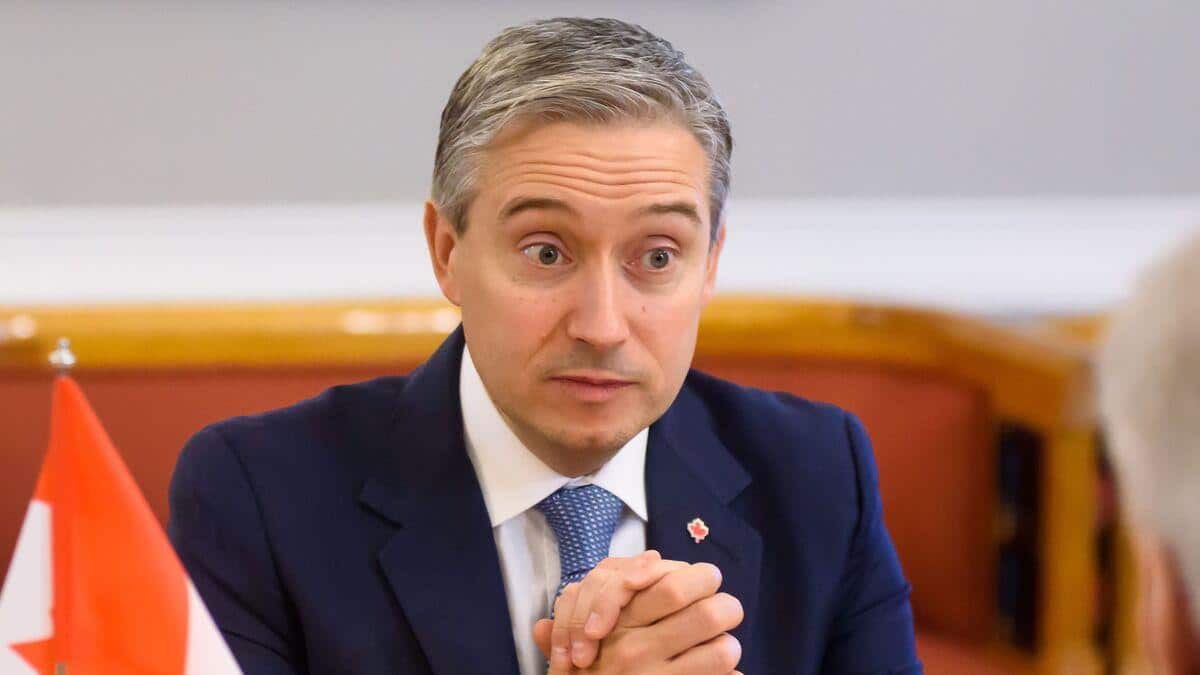 Turkey must "stay out of conflict", urges Ottawa 1