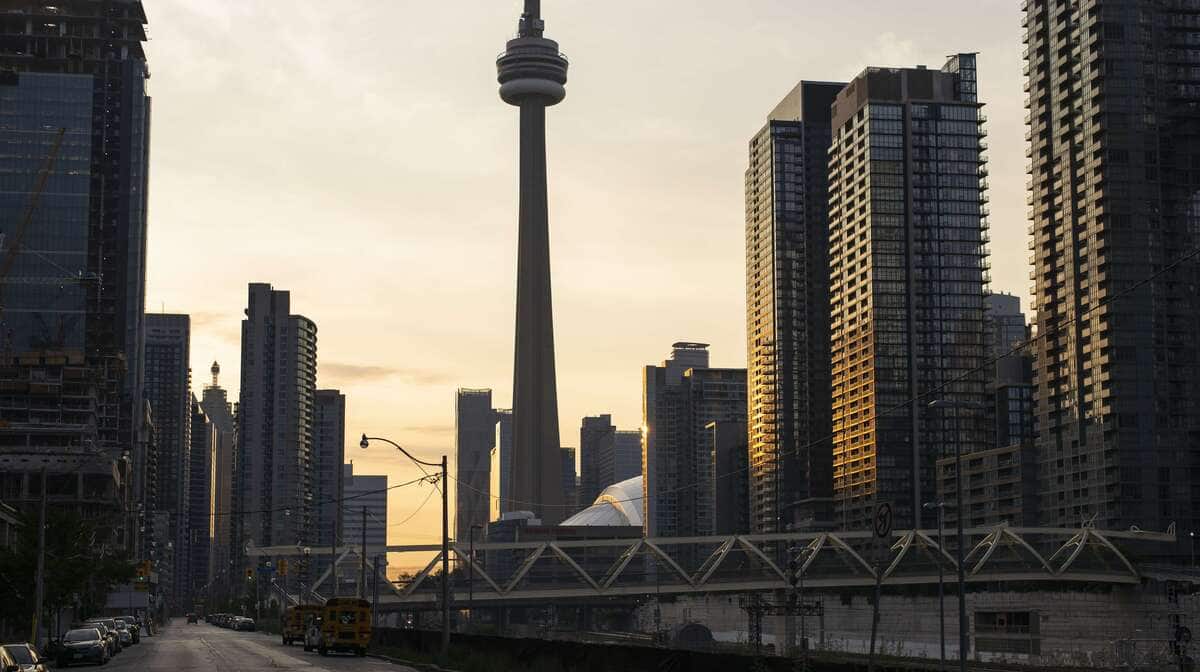 Loi 21: des villes canadiennes montent au front contre Québec
