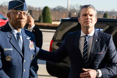 Trump anuncia reemplazar al jefe del personal del ejército estadounidense