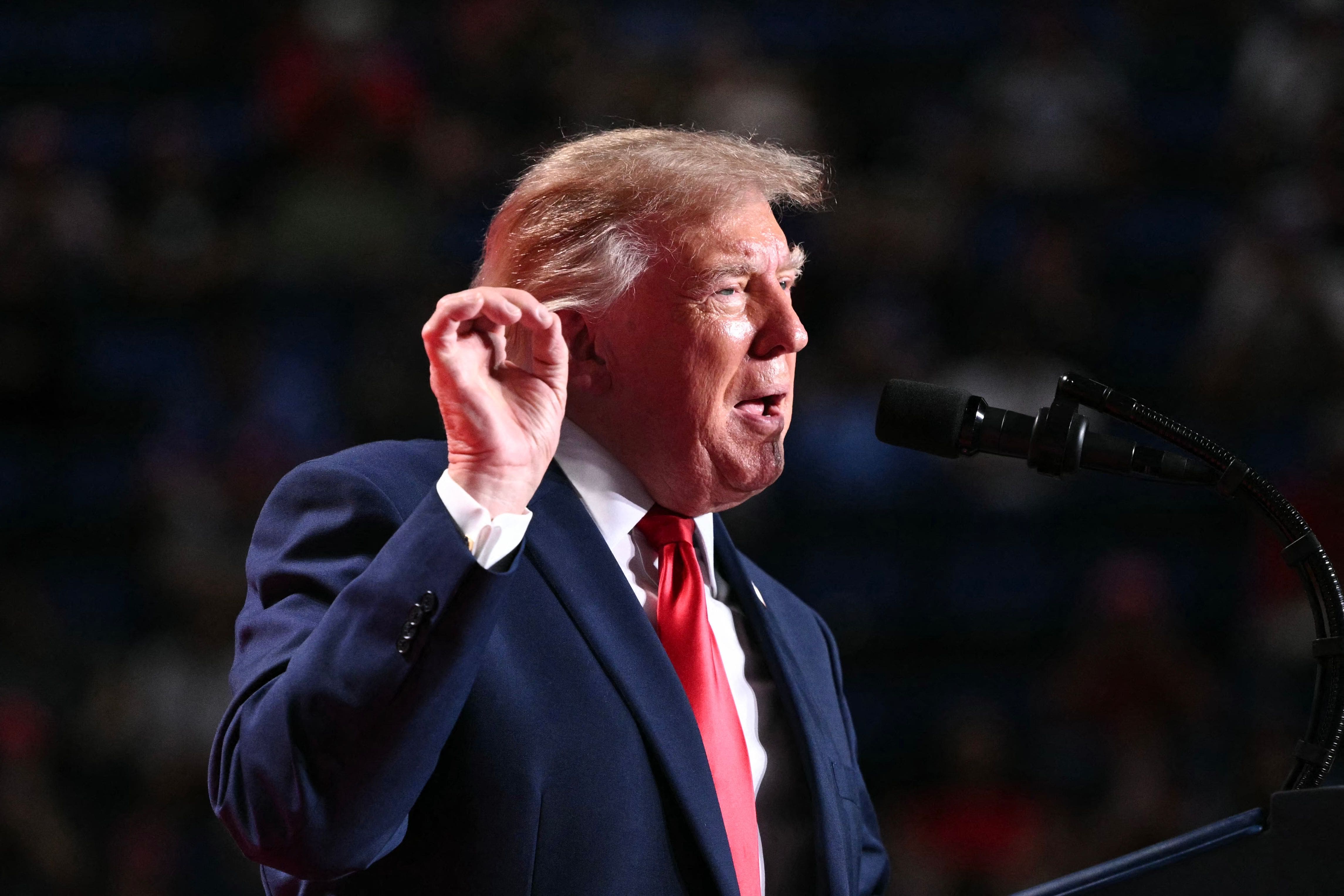 Trump exclut d'attaquer l'Iran avant les élections de mi-mandat