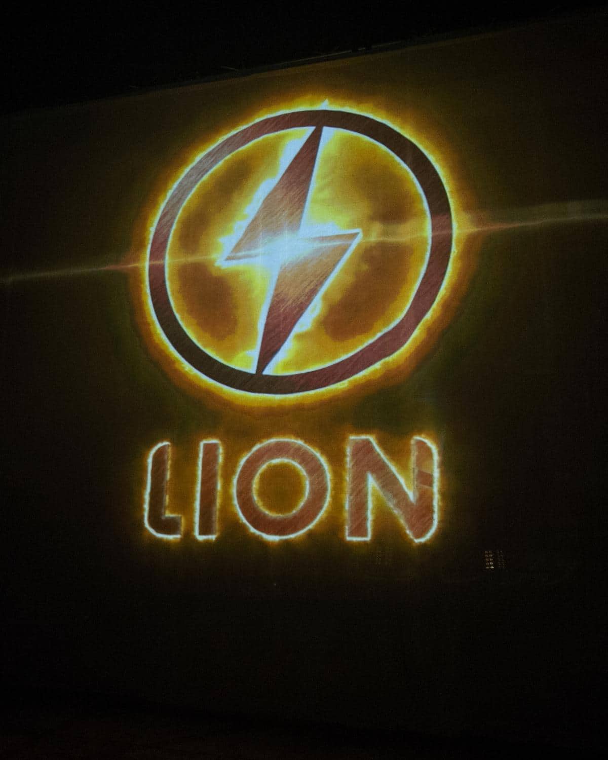 Jusqu&rsquo;&agrave; 150 000 $ de subvention f&eacute;d&eacute;rale pour les v&eacute;hicules &eacute;lectriques de Lion