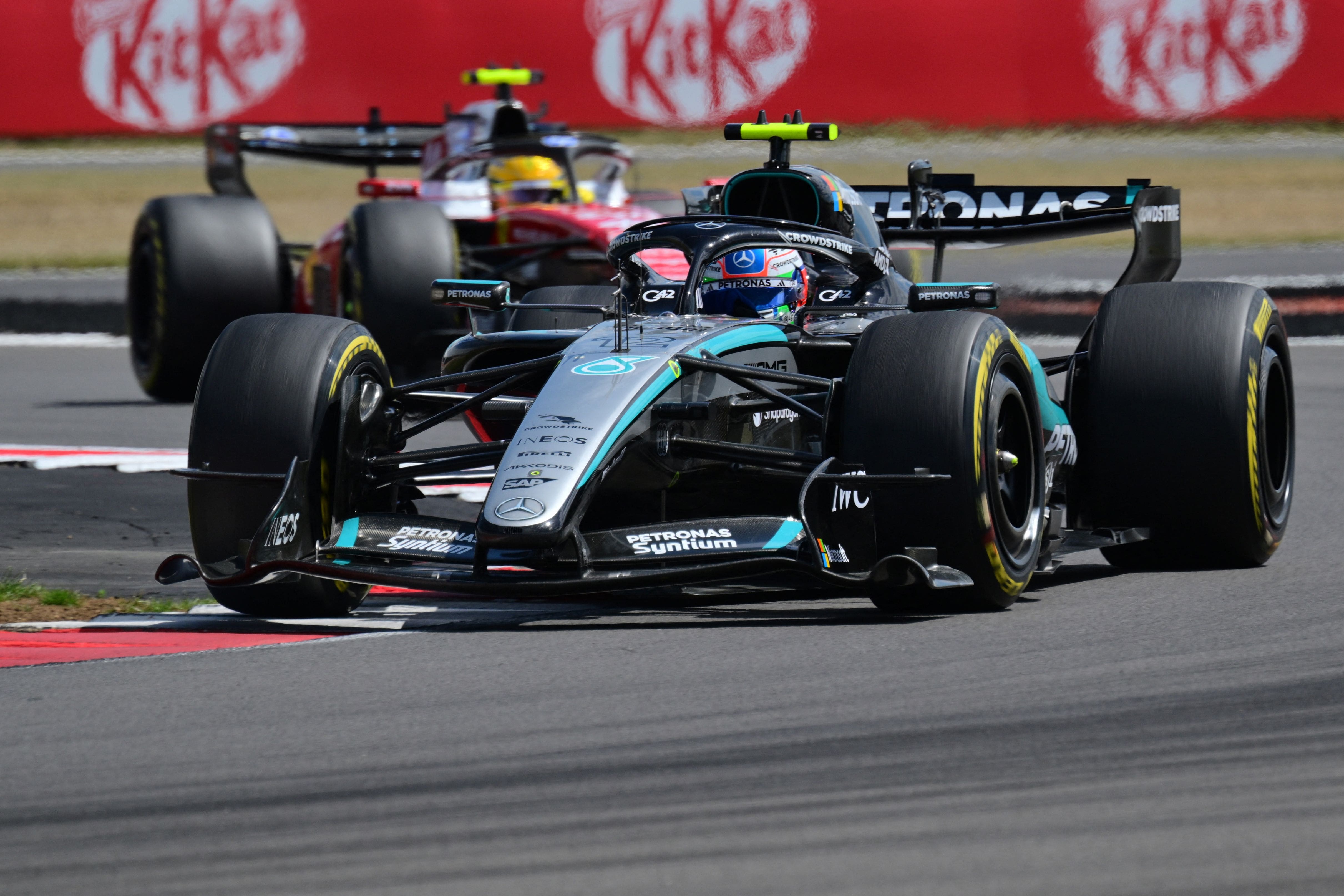 Kimi Antonelli repasse devant Lewis Hamilton