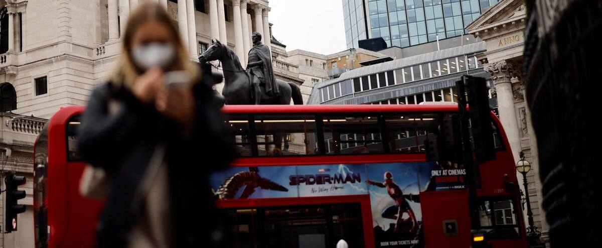 Omicron: vent de «panique» au Royaume-Uni avant les fêtes