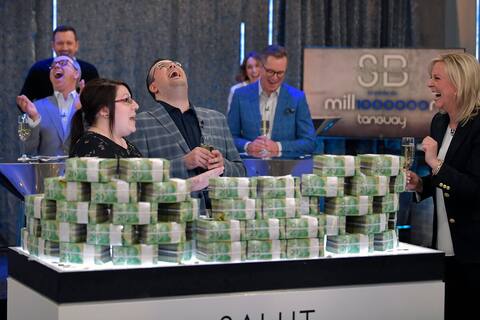 Un chiffre chanceux lui rapporte le gros lot