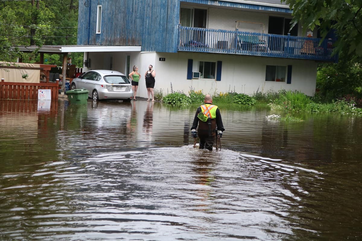Les Qu&eacute;b&eacute;cois ne sont pas pr&eacute;par&eacute;s en cas d&rsquo;inondation, r&eacute;v&egrave;le un sondage