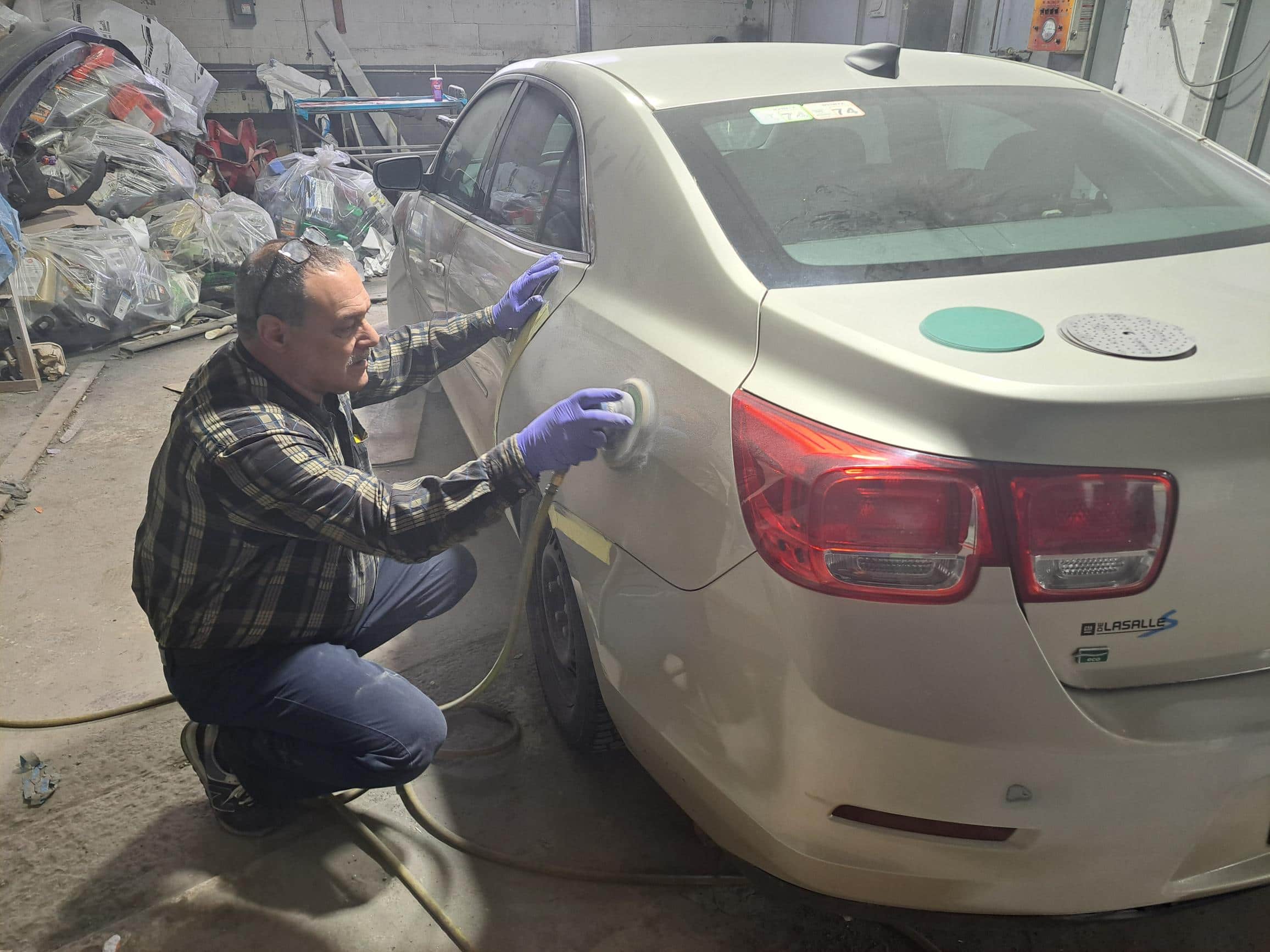 Avec les garages libre-service, vous pouvez &eacute;pargner jusqu'&agrave; 50% sur vos r&eacute;parations