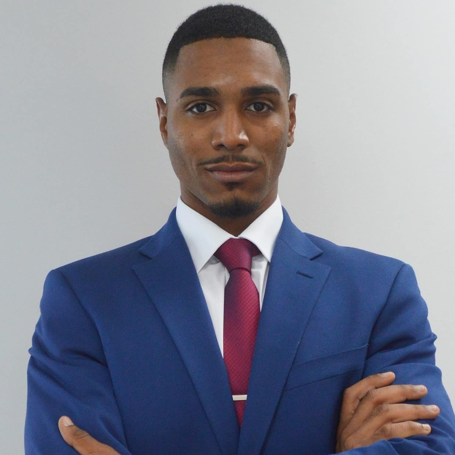 Real estate agent by day, serial killer by night?