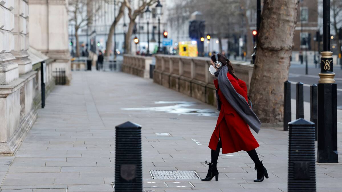 Les deux tiers des personnes positives à la COVID-19 en Angleterre l'ont déjà eue