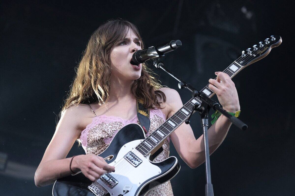 Festival d'été de Québec: Cœur de pirate angélique au parc de la ...