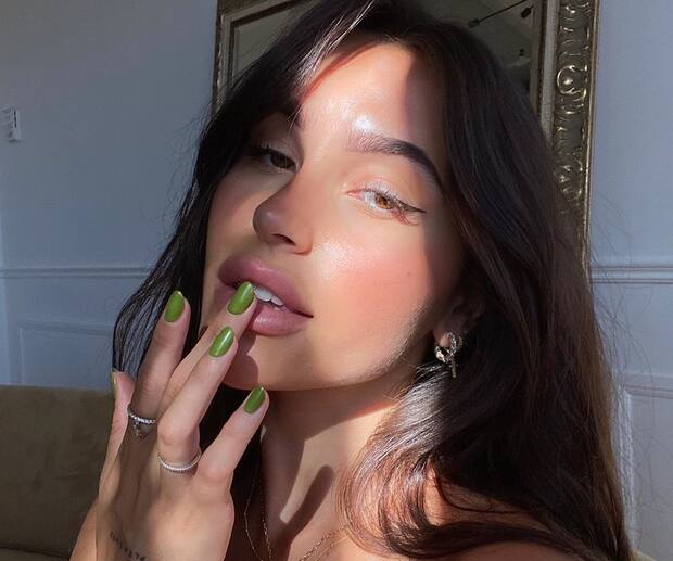 Image principale de l'article 10 couleurs de vernis à ongles originales