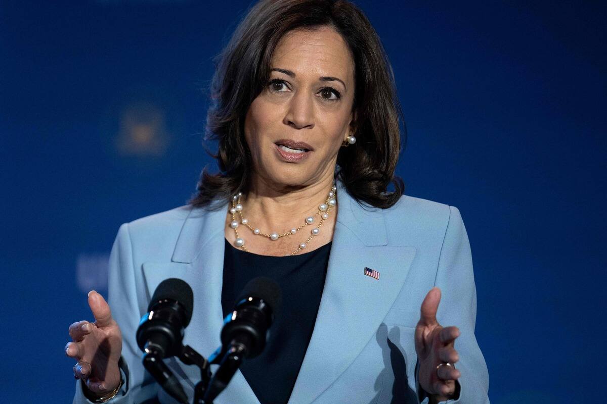 Kamala Harris en pole position pour remplacer Biden