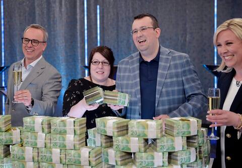 Un chiffre chanceux lui rapporte le gros lot