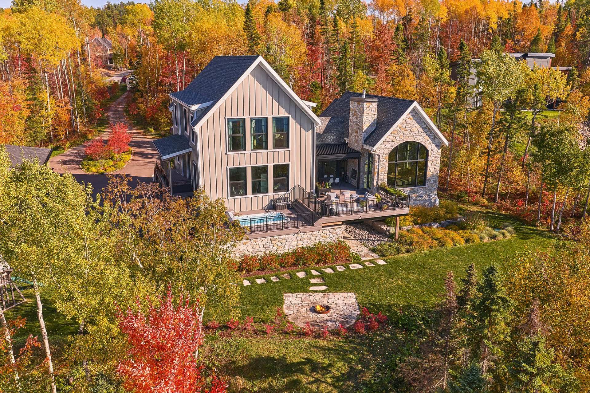 Cette maison avec cinéma maison est à vendre
