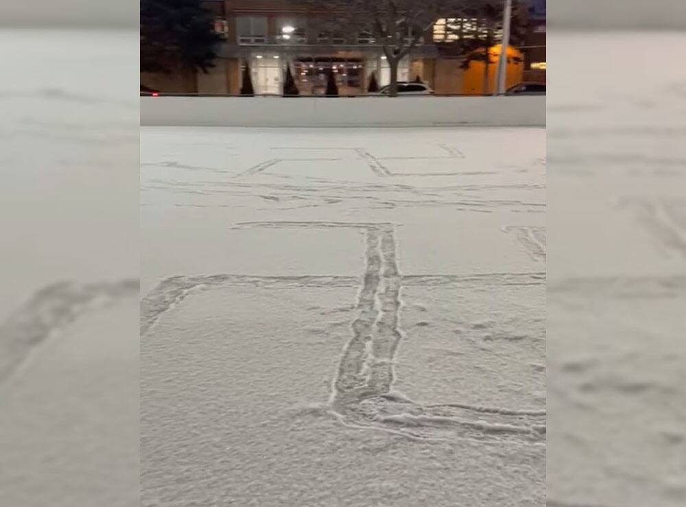 Le B&rsquo;nai Brith condamne les croix gamm&eacute;es &agrave; la patinoire de Montr&eacute;al