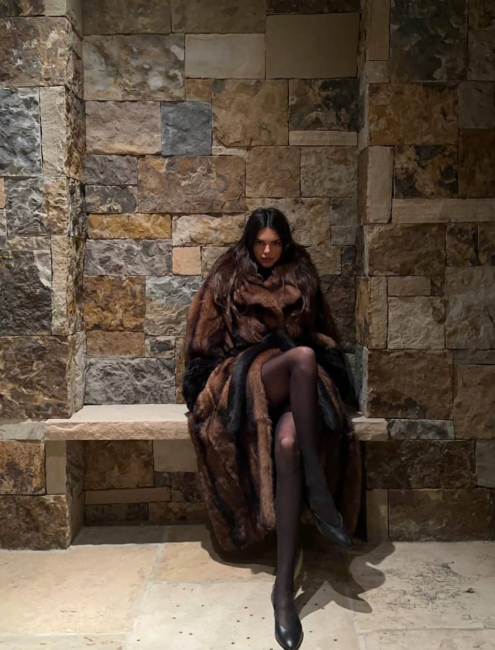 L’esthétique Mob Wife est facile à recréer