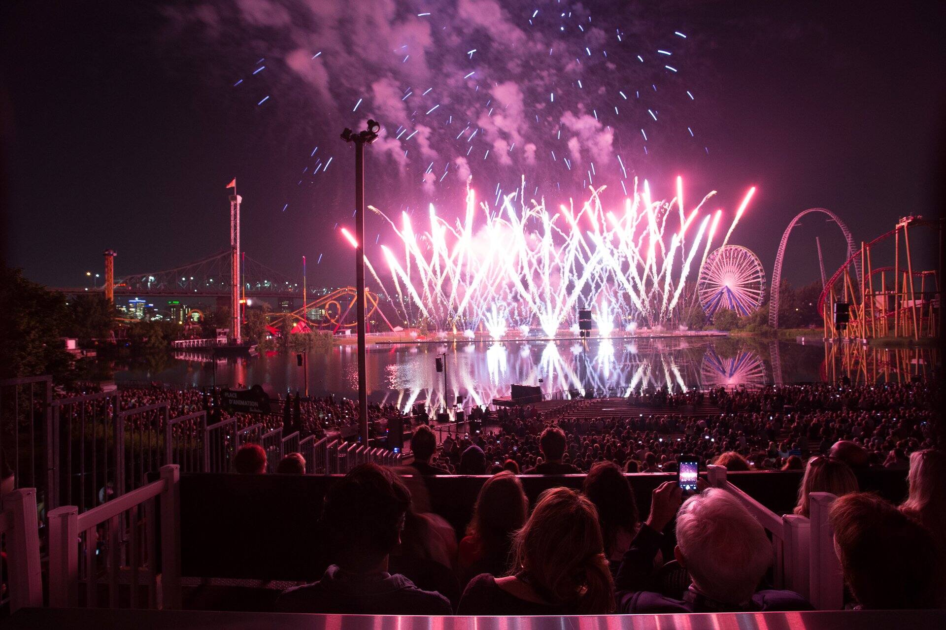 4 bonnes raisons de visiter La Ronde lors des journées de feux d ...