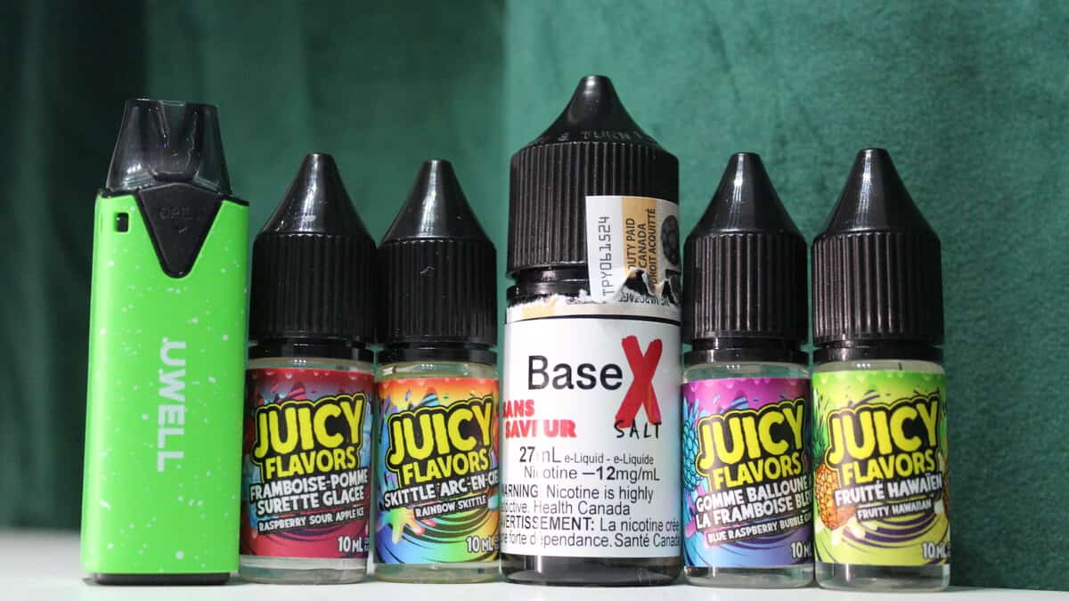 Les saveurs de retour sur les tablettes: des commerces de vapotage exploitent les zones grises Les saveurs de retour sur les tablettes: des commerces de vapotage exploitent les zones grises